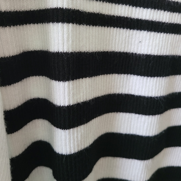 Bell Sleeve Top - Picture 3 of 4